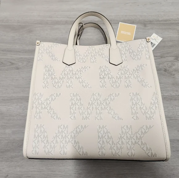 Michael Kors Maple Large Logo Tote - Vanilla/Cream MSRP $398*FAST SHIPPING*